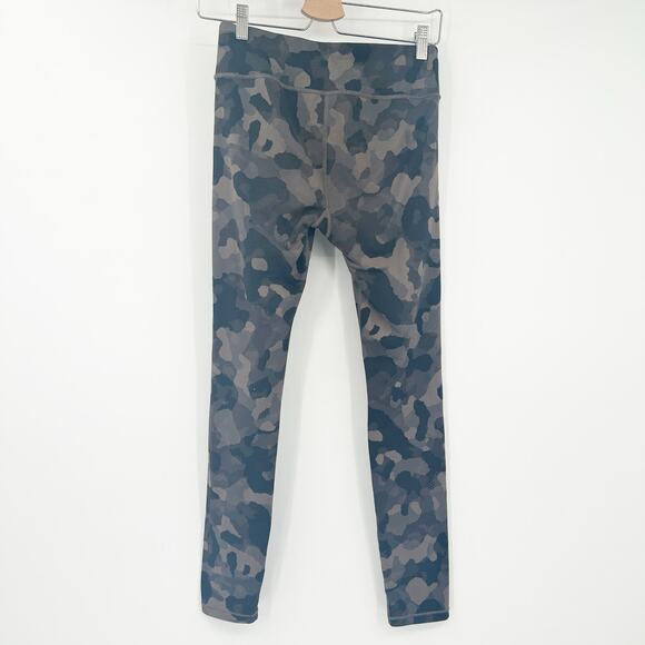 Athleta Girls Active Athleisure Printed Chit Chat Tights Camo Leggings‎ Size 16 - Picture 7 of 7